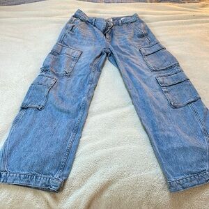 Denim Forum; 90’s Millie Hi-Rise Cargo jeans; size 27